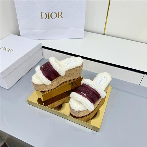 20251128184322866 290